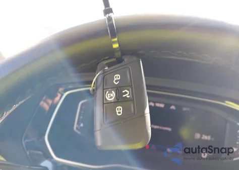 2024 Volkswagen Jetta 1.5T Sel из США, поврежденный, VIN 3VWGM7BU7RM021611